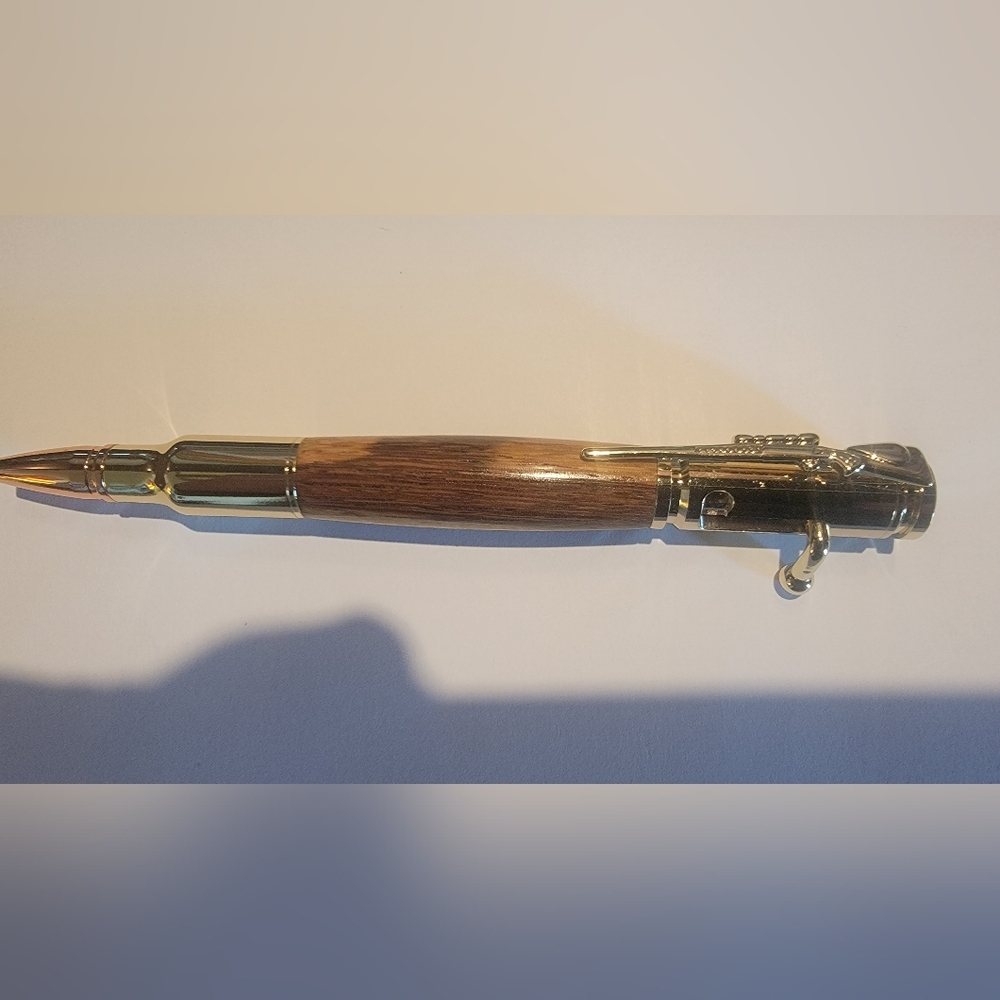 Elegant Bolt Action Gold and Wood Pen - Picture 4 of 4